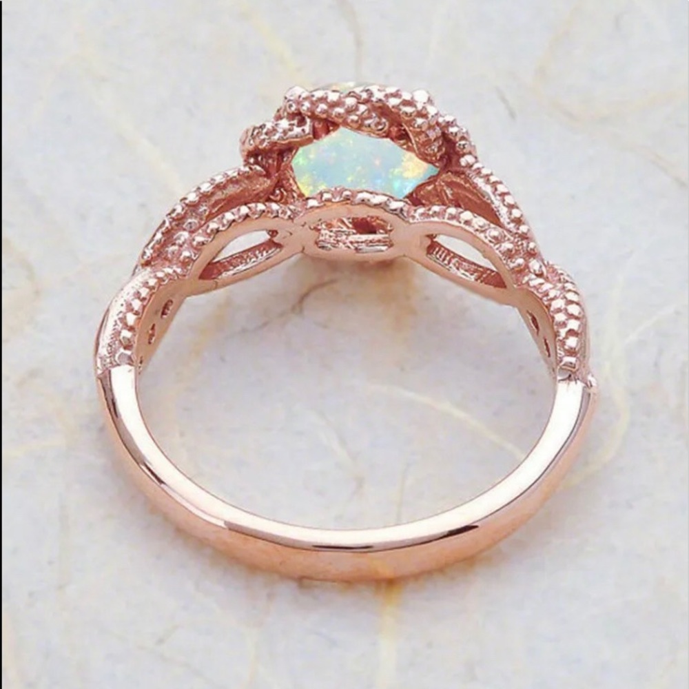 BRAND NEW 18KT/925 ROSE GOLD WHITE OPAL RING - Picture 9 of 10